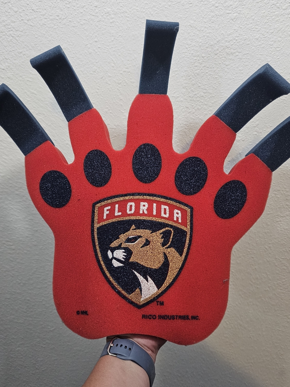 NHL Red and Black Foam Fan‎ Hand with Florida Panthers Crest